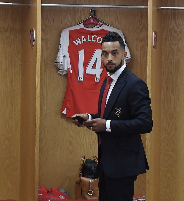 Most Arsenal appearances under Arsène Wenger 

Theo Walcott 397
Thierry Henry 353
Patrick Vieira 348
Dennis Bergkamp 330
Aaron Ramsey 313