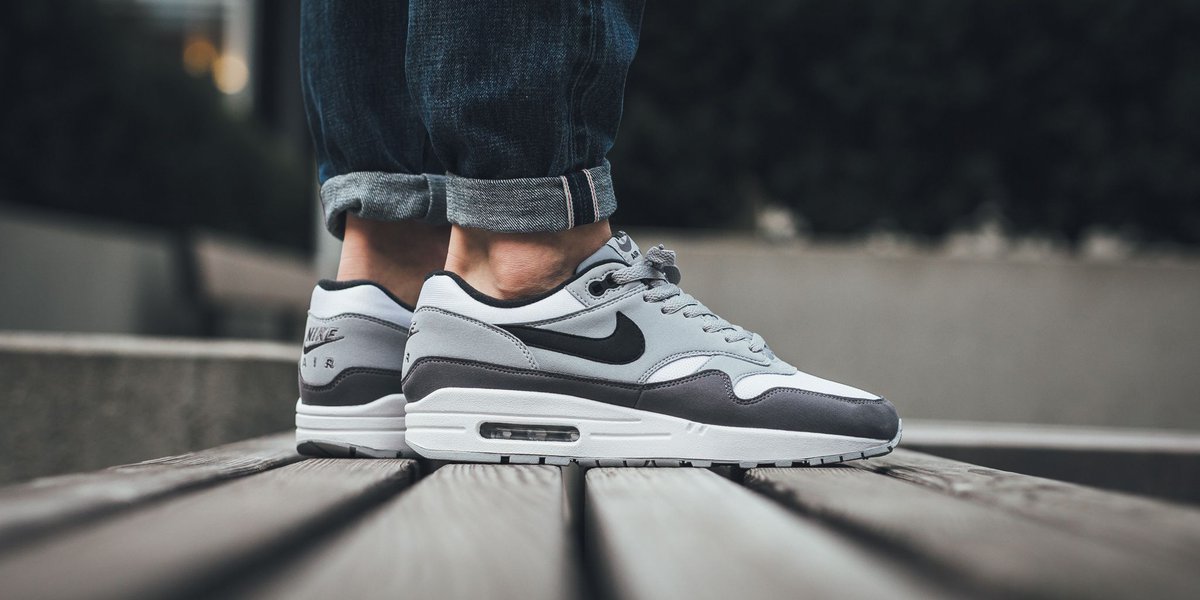 am1 wolf grey