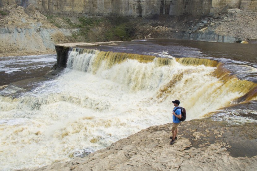 spectacularNWT's tweet photo. @A_Dads_Tale @YkOnline @ExploreCanada @explorer_gm @NovaHotels OOh if you want camping recos we can help you there! @NWTParks has beautiful sites all over the territory just perfect for road trips. The Waterfalls Route is just north of the Alberta border! #CanadaChat https://t.co/SnZxgcbxV9