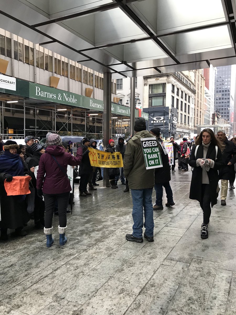 HousingConCoord's tweet photo. Now we’re at Signature Bank, letting them know that we won’t stand for loans to bad landlords #StopPredatoryLandlords https://t.co/vkpDZwpBP9