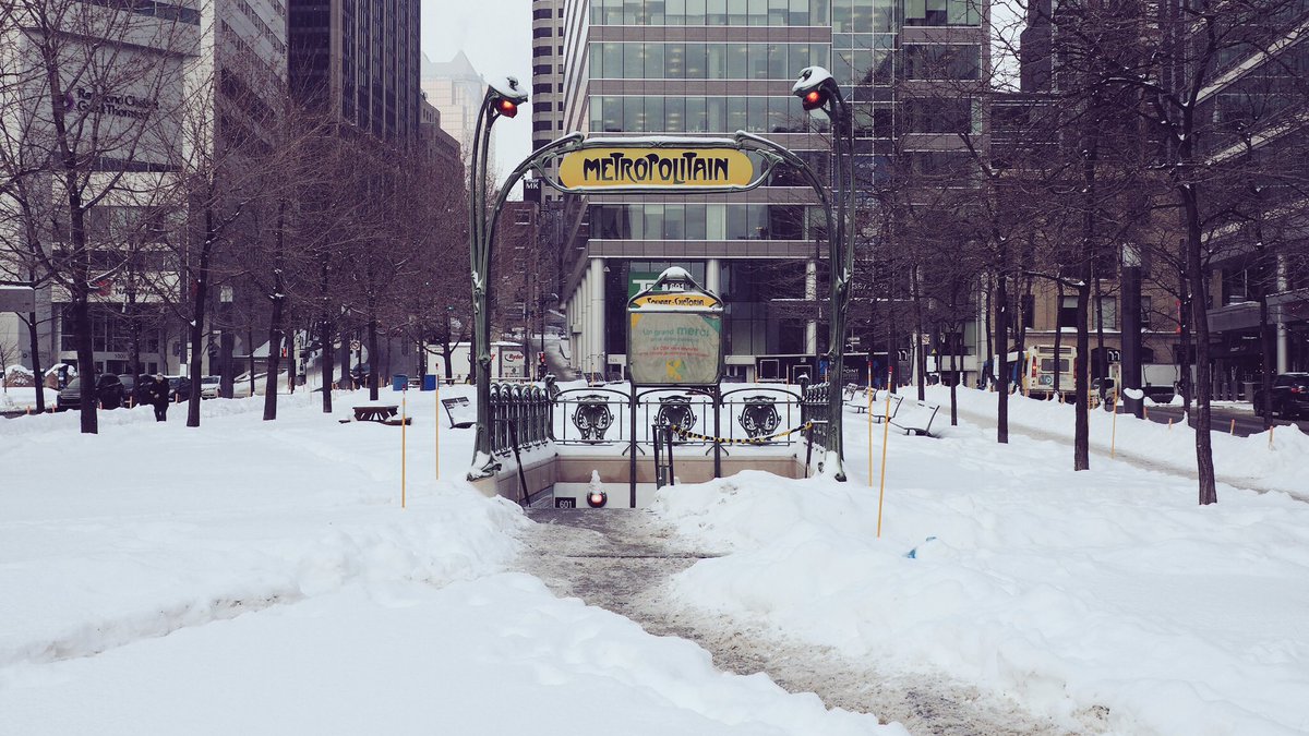 Onedayonetravel's tweet photo. Comment ne pas succomber au charme de Montréal l’hiver ? ☃️🇨🇦💙
#mtlmoments #montreal
#blogvoyage #travel https://t.co/EDyBn0qn0t