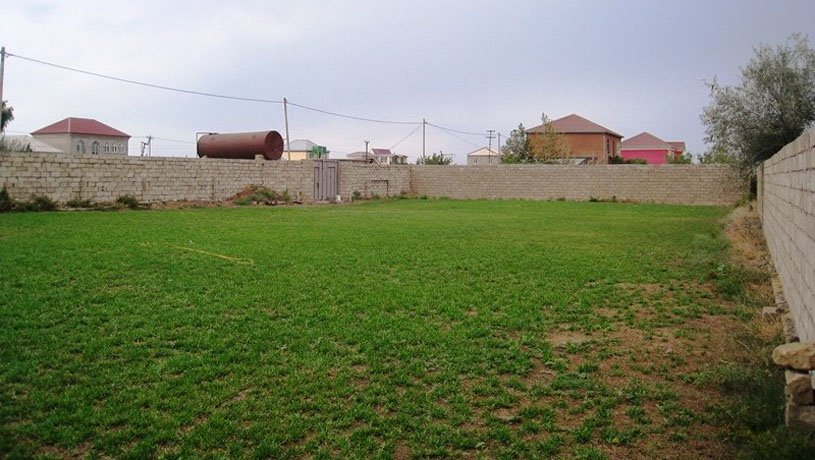 Nizami rayonu keslə qəsəbəsi sadig heyət evi. Torpaq. Sabalidi torpaq. Torpaq surusmesi. Torpaq PNG.