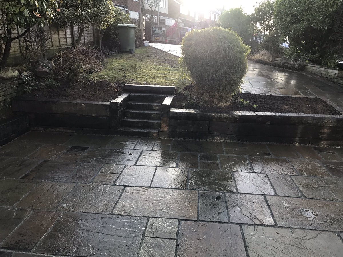 A very challenging start to the year, but we love it. Driveway lifted And relayed across 2 levels instead of the previous 4 retained by rustic railway sleepers 🔥 👌