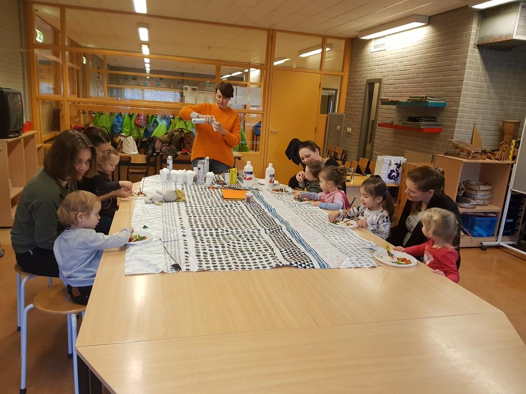 ASGAurora's tweet photo. Art Lab Aurora is vanmorgen gestart met Kliederlab voor 2 t/m 4 jaar. Iedere woensdag van 10 tot 11 uur. https://t.co/ERLhssr5ct