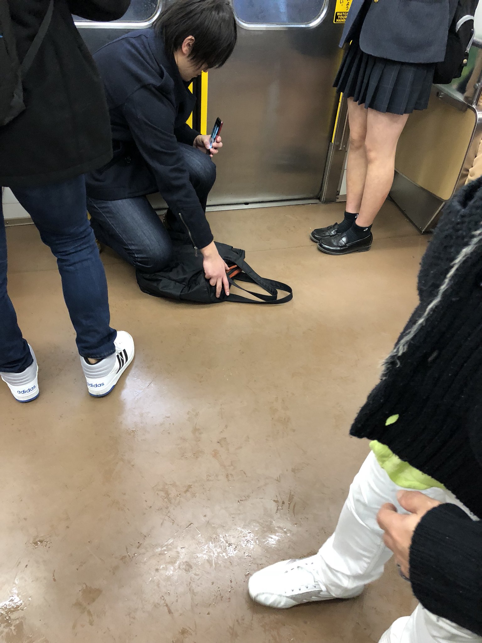 駅　盗撮 