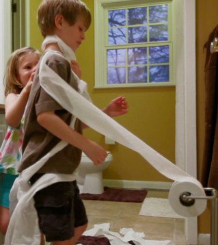 ControlnRoll's tweet image. This probably sounded like a good idea in theory. :/
#kids #toiletpaper #conserve #controlnroll