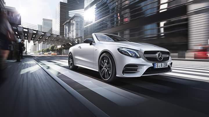 AutoKucaMikoM's tweet photo. Poslastica za oči, uši i dušu.
Predstavljamo NOVI Mercedes-AMG E53 4MATIC+ Cabriolet.
Ponosno se hvali svojim trolitrenim rednim šestocilindrašem, koji zvuči jednako dobro kao što i izgleda!
#MercedeaAMG #E53 #Cabriolet https://t.co/Hh4qLT0jz9