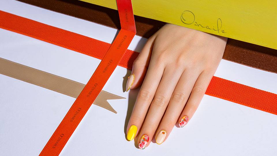 o2nailscanada's tweet photo. Check out our new design! Romance at Home. #o2nailscanada #o2nails #nailart https://t.co/fHjYB56Why