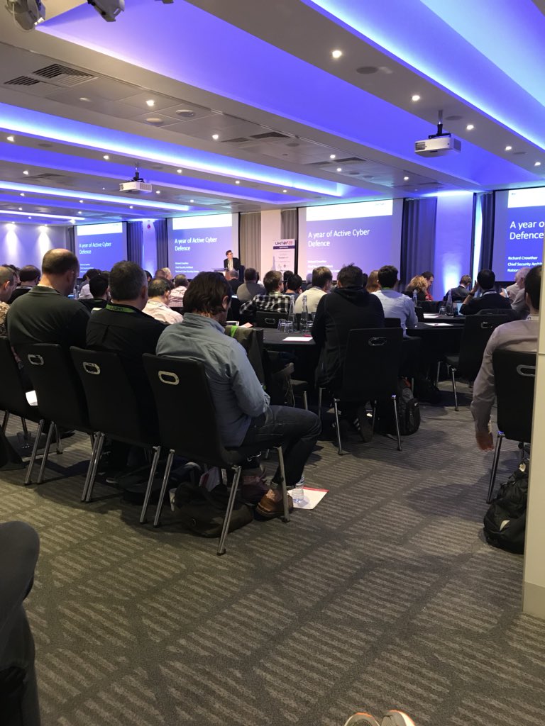 LoopManchester's tweet image. Here at the @uknof 39 - London. Great to see some familiar faces and as always a relevant agenda of today’s networking technologies.