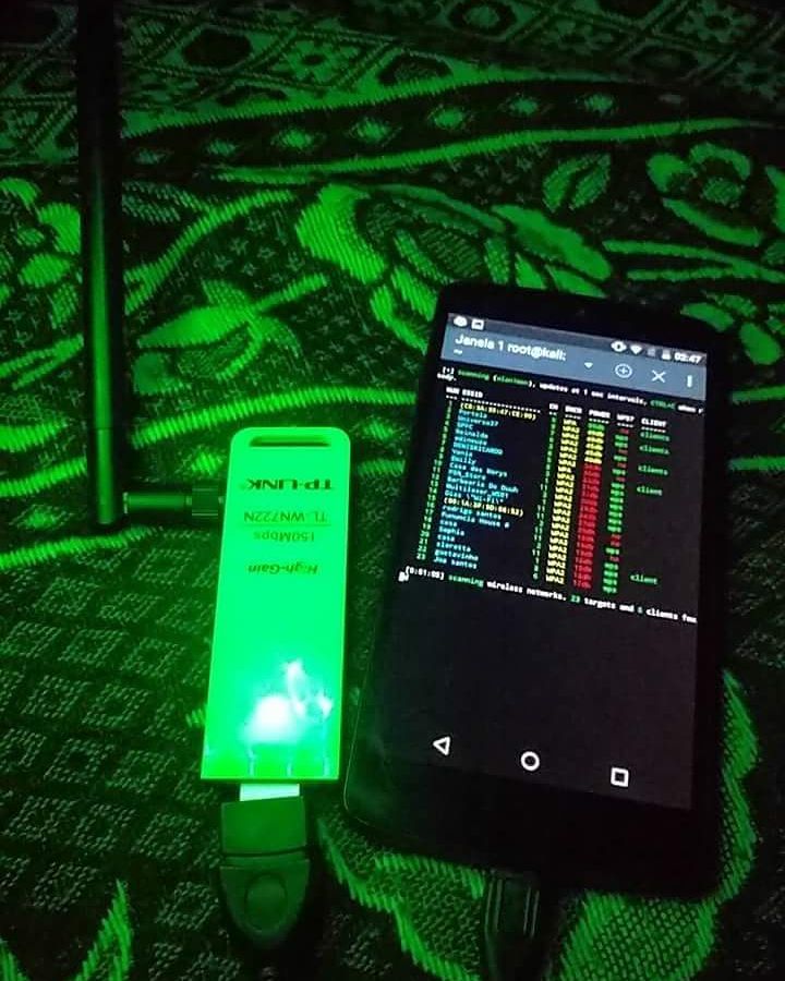 bringitorc's tweet photo. Wifi hacking 

#bio #bringitorc #tech #technology #mac #macbook #phone #computer #tutorial #howto #apple #photooftheday #amazing #wifi #hacking #crack https://t.co/Sh9b12E0zY
