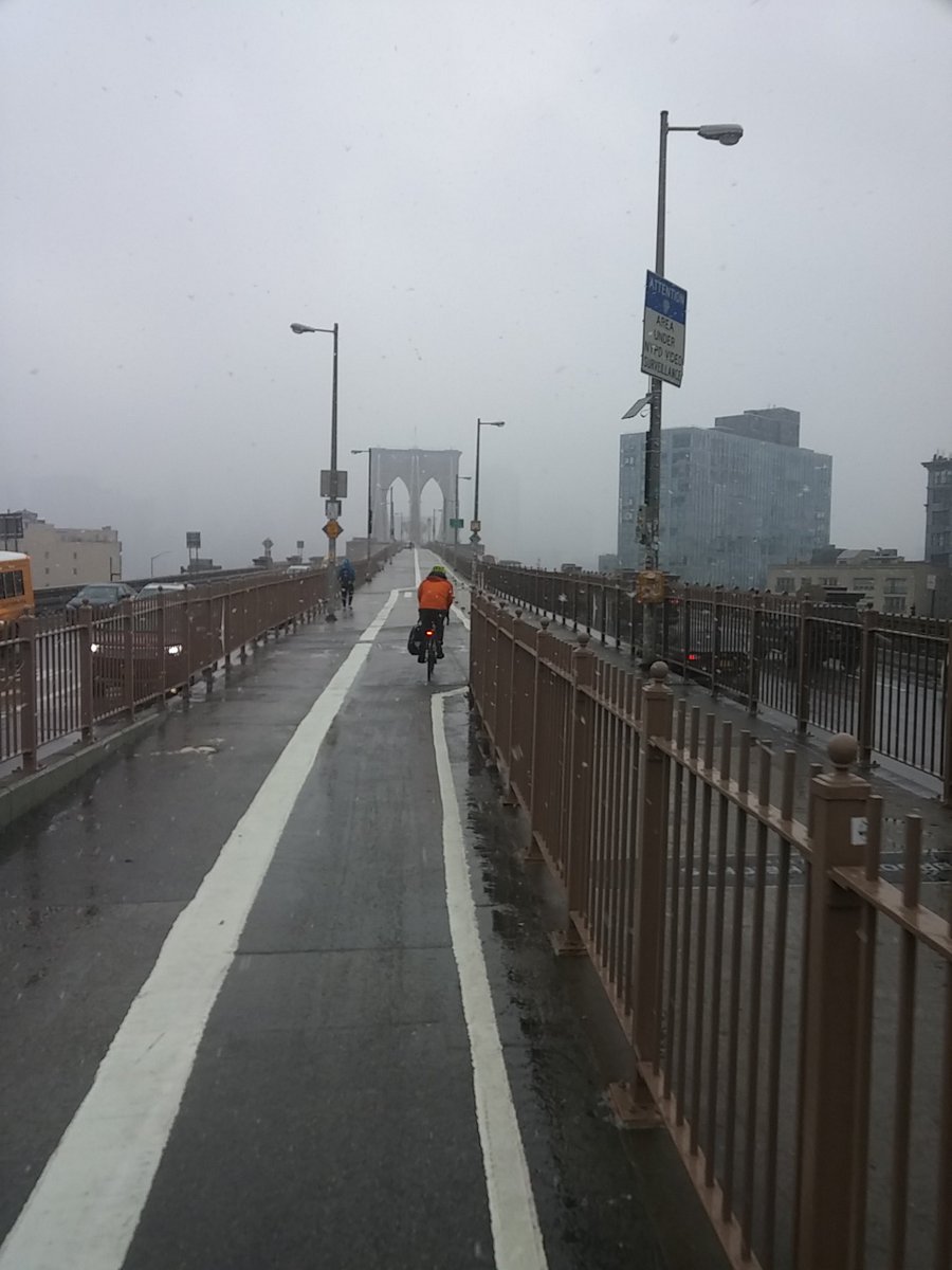 rcy's tweet photo. Brooklyn Bridge bike path decking slippery this morning; Hudson River Greenway not too bad #bikeNYC https://t.co/NpOrTofOZ4