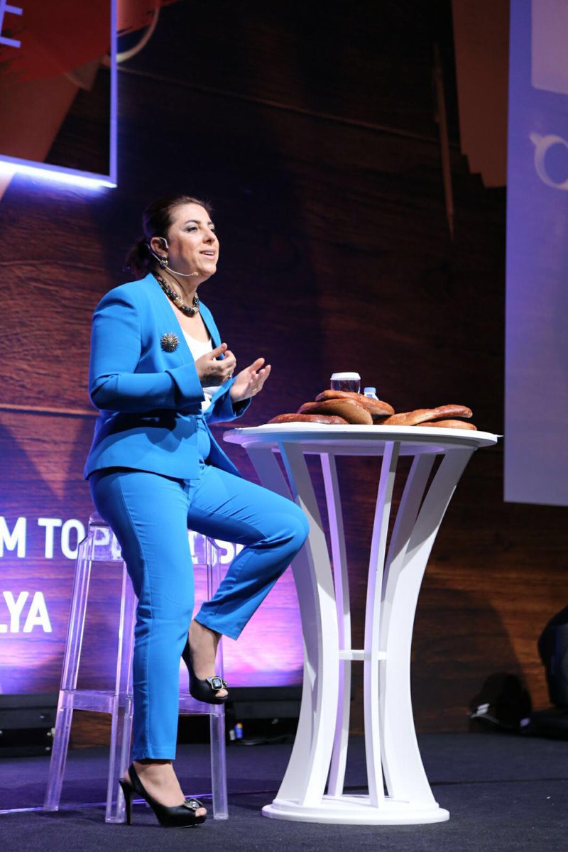 cercismurat's tweet photo. At the Gsk Consumer Health seminar meeting, with Gsk team which binds being the leader of the industry to their passion for their jobs, we talked about our passion that both carries us to succession even though we are in different lanes in the sector. Thank you to everyone. https://t.co/yXChDABY5p