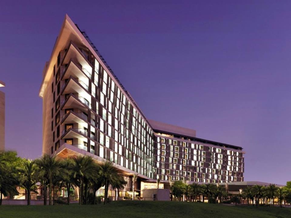 HaysTravelWrexh's tweet photo. β Abu Dhabi - FREE upgrades β
β¨ Selected dates in May, June and September
β¨ 4* Radisson Blu, Yas Island - 5 nights
β¨ FREE Upgrade to a Superior Room and Half Board
London Heathrow = Β£549pp
Manchester = Β£619pp
Price is subject to availability #calltobook '#messagetobook https://t.co/5xvDiwGuir