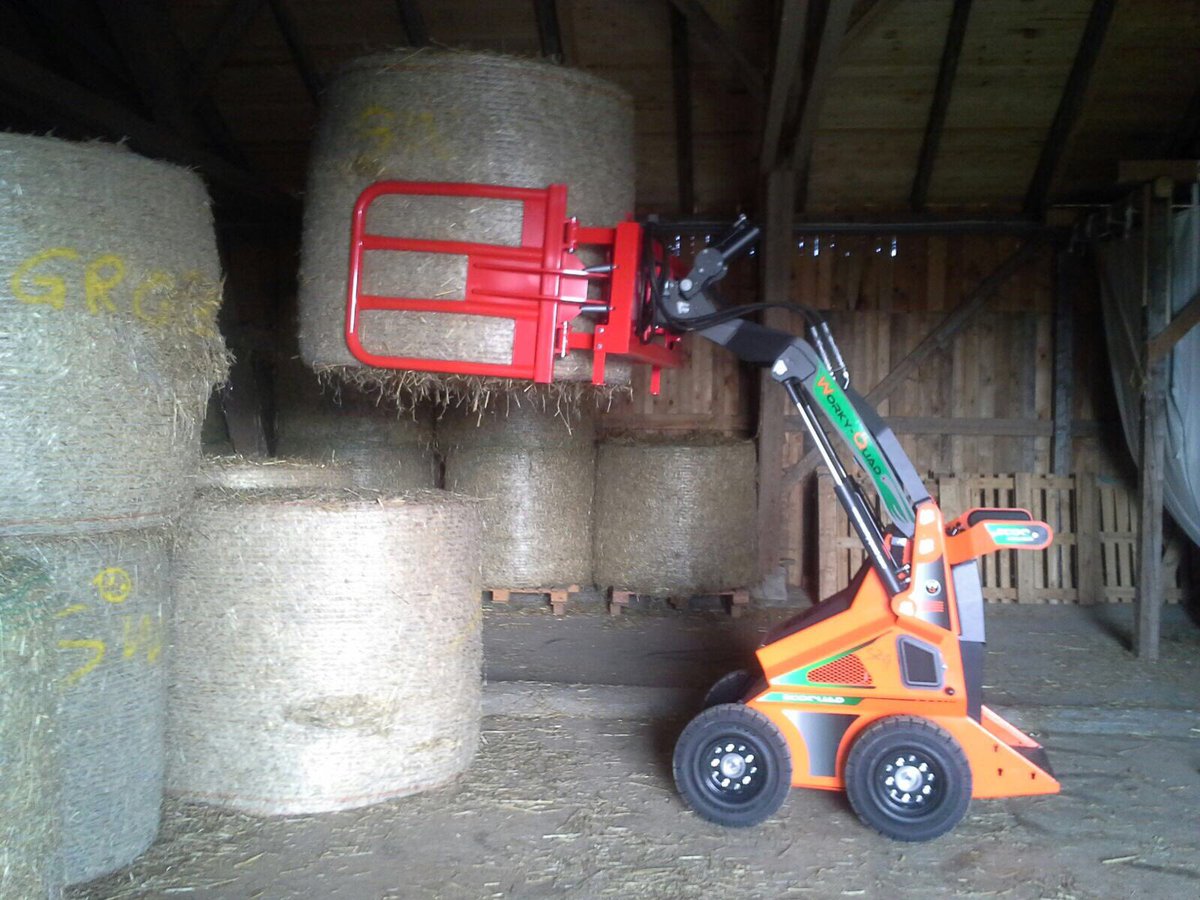 castloaders's tweet photo. For sale ex demo model contact collin at https://t.co/LGnzInyn6B https://t.co/7eWDIVpo8L