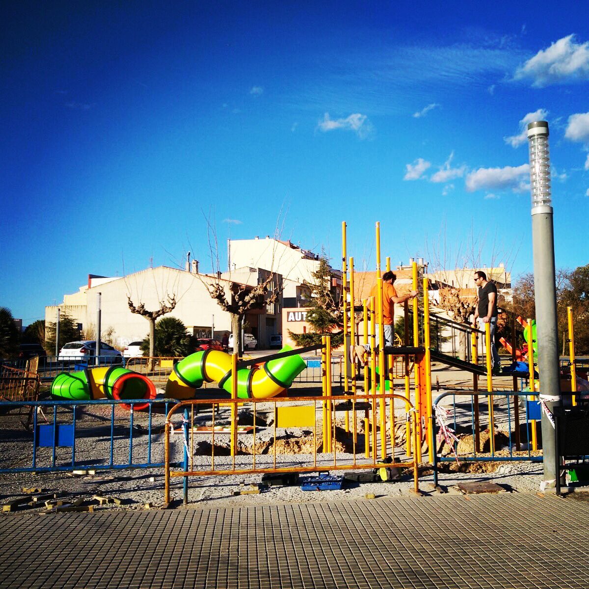 Invertim en felicitat