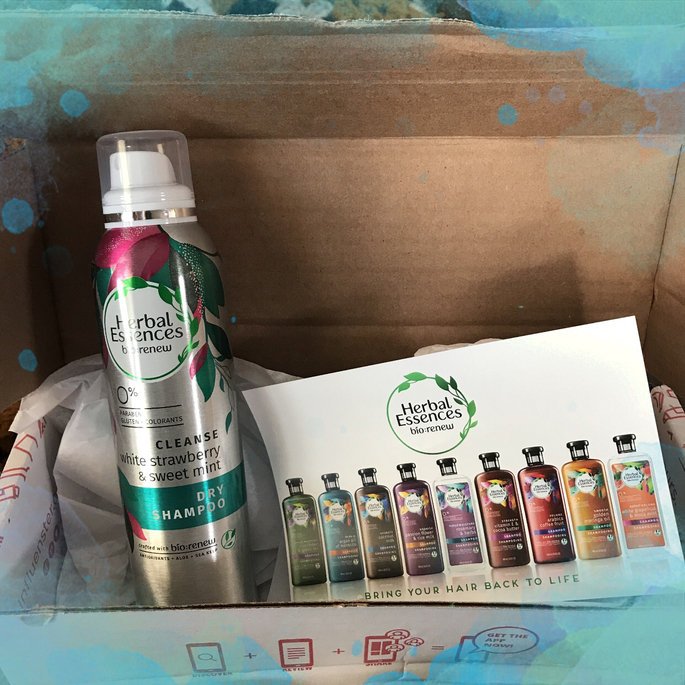 KaylaKas14's tweet photo. Can’t wait to try out the @herbalessences bio-renew dry shampoo! Thanks @influenster for my #voxbox #gotitfree #influenster #testingitout #beautyproducts #dryshampoo #letsdothis #herbalessences https://t.co/rbz9ah0bJ6
