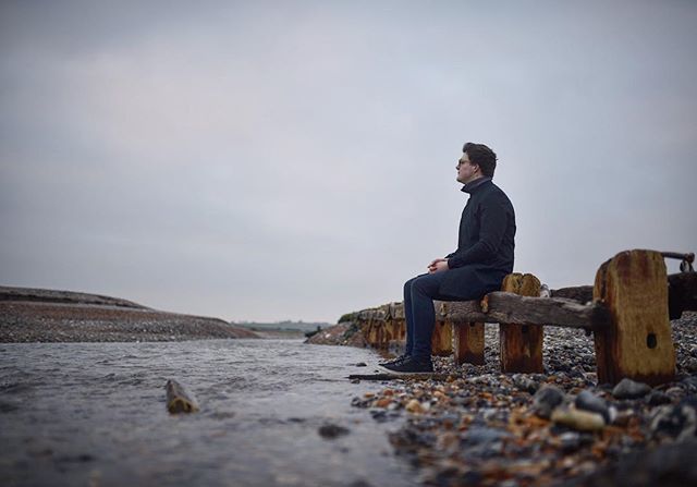 mikesqw's tweet photo. Sitting beside Cuckmere River at the weekend • 📸 @rainonthelens .
.
.
.
.
.
#river #sevensisterscountrypark #stream #sevensisters #cuckmereriver #estuary #riverside #water #beach #pebblebeach #pebbles #fence #woodenfence #winter #wintercoat #winterfa… https://t.co/TfdXgtlCPs https://t.co/PWB2CbsnlK