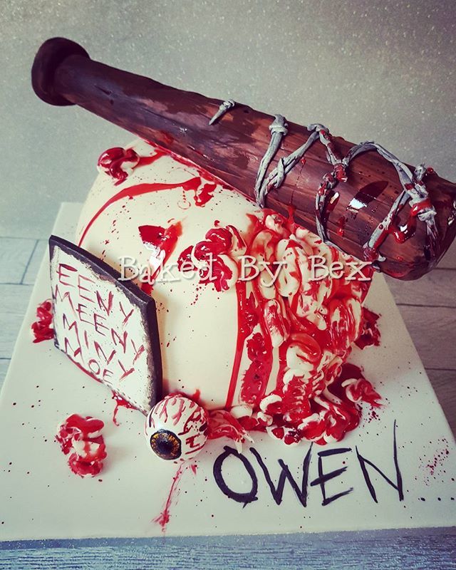 BakedbyBexhull's tweet photo. Not my usual style but had fun doing this one! #birthdaycake #walkingdead #walkingdeadcake #eenymeenyminymoe #lucille #blood #instacake #cakeoftheday #picoftheday #gruesome #cakedecorator #bakedbybex1 #bakedinhull #hullbaker https://t.co/heddfnU7Ju https://t.co/gy4FMifgcP