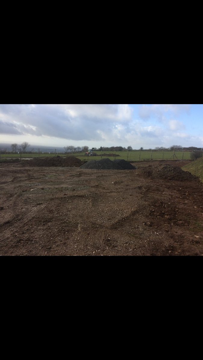 MendipsRaceway1's tweet image. A quick up date of more off season work we’re doing, lights are soon to be going up, meanwhile we are also reworking the pit area.