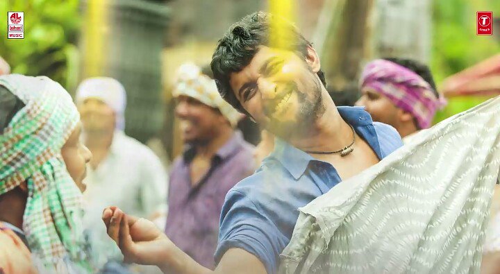 KaviOffi's tweet photo. Paaarty ani mellaga adugutharendhi ra ?
Staat muziccccc ... π£
#KAYFirstSingle
#DhaariChoodu Your Cuteness πππππππ https://t.co/S3cLnHkCko