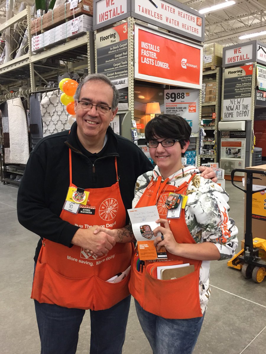 Chris recognizing Cassie with her first bronze. Great job! <a href="/DayDegenza/">Day Degenza</a> <a href="/coc121461/">Chris Catalina</a> <a href="/WorrellJay/">Jay Worrell</a> <a href="/KimLempke/">Kim Marie</a>