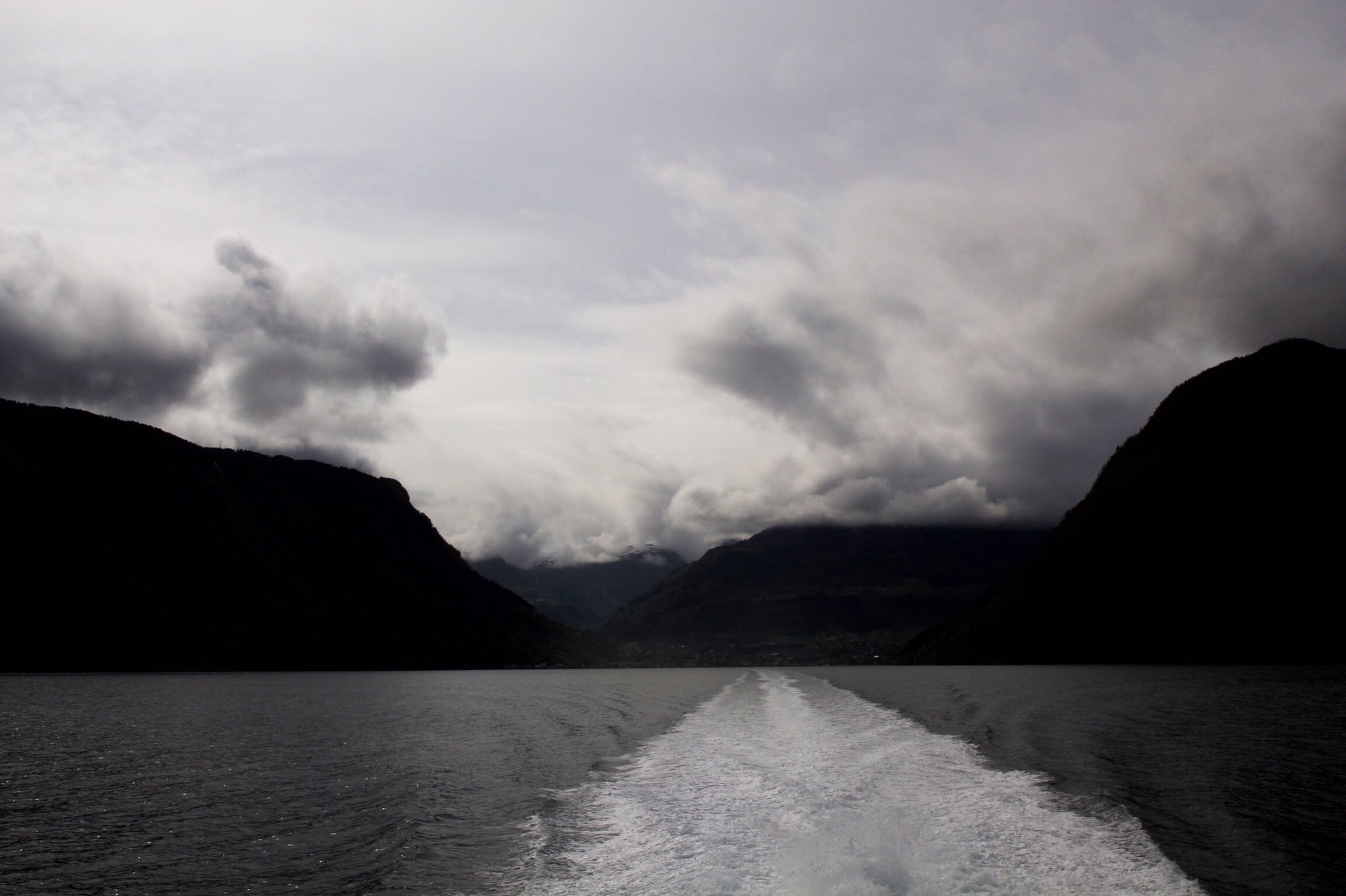 DTwfaBbWsAIA22f?format=jpg&name=large