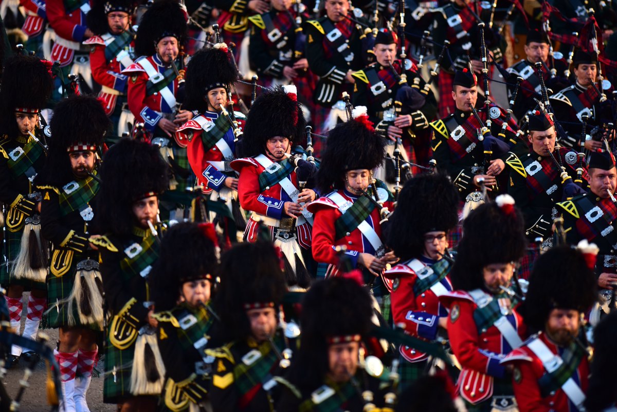 Do you have what it takes be on the esplanade this August? The applications to be part of <a href="/PipersTrail/">PipersTrail</a> close this Friday! #EdinTattoo