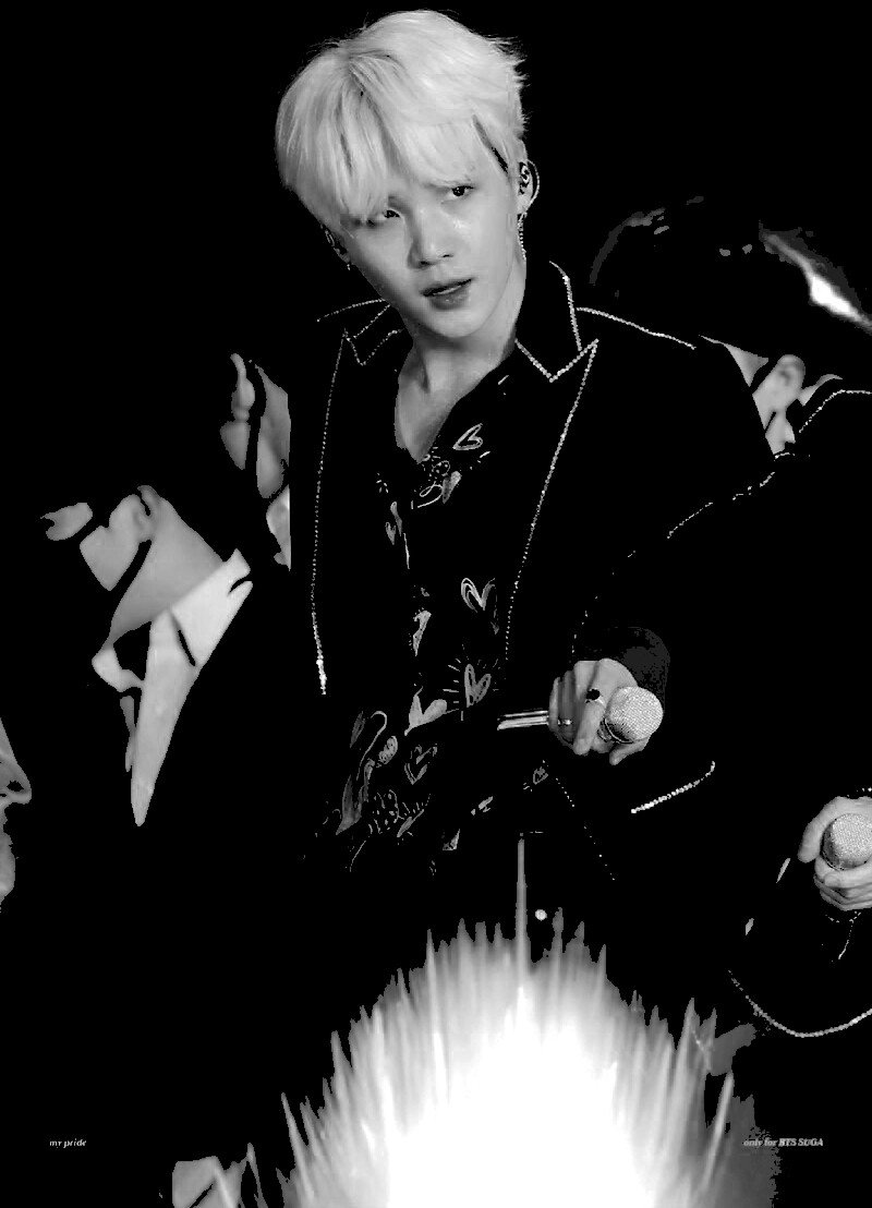 Joshph10's tweet image. • ❪ MYGO93         ＠αgustd❜ ━ “이름, 이름!” sorrч bαe “발음, 발음!” sorrч bαe : ▸ when ı wαke up ın mч room 난 뭣도 없지 해가 지고 난 후 비틀대며 걷지❜