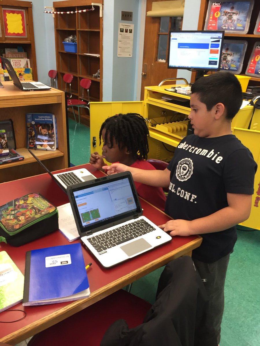 ps19si's tweet image. Future computer scientists in the making!! Our persistent second graders work together to debug their programs! #InspireD31 #pairedprogramming #CS4All @mskosnac @codeorg @SIBFSC