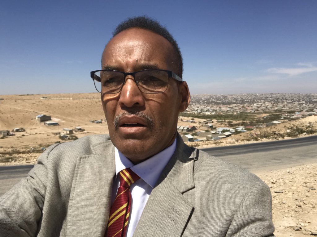 AmbMohamedAdan4's tweet photo. Driving towards #Hargeisa from #HawdRegion #Somaliland https://t.co/dijVdx4YUf