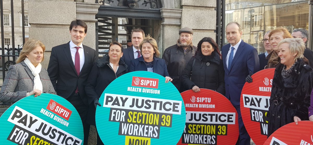 jackfchambers's tweet photo. I joined my @fiannafailparty colleagues and @SIPTU to highlight the need for pay restoration for workers in our hospices, disability services and other #Section39 organisations who provide vital supports for people across the country https://t.co/NHL4C6kewt