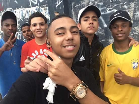 TremBalaDo62's tweet photo. Maior Sdd desse dia 🚄🎈😅
#meusD'raça💰 https://t.co/rjZKs0M7Dj