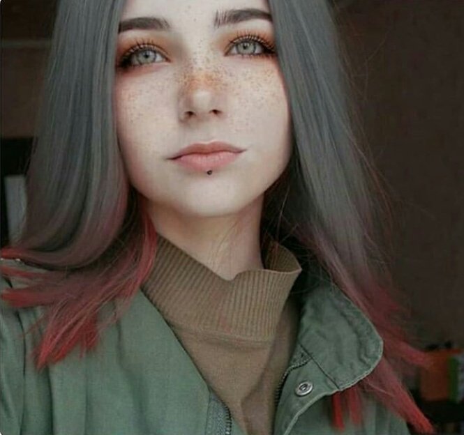 “Başımı göğsüne yasladığımda，kokunla bir dünyanın güzelleşebileceğine inandım.”