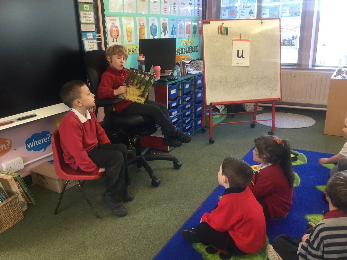 ashclass_TIS's tweet photo. What a treat having Maple class tell us a story today! The children listened so carefully and shared their favourite part @Twerton_Infants https://t.co/bOHyRQBN2A