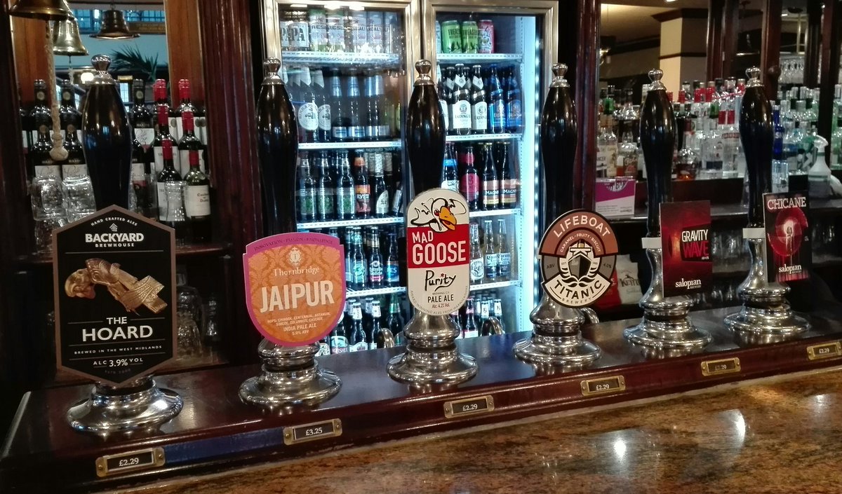BoldmereBeer's tweet image. Cheeky few #MidweekSesh Seasonal from @SalopianBrewery just gone on #GravityWave #tryanuary Plus our firm faves #MadGoose #Hoard #Citra #EnvilleGothic #Lifeboat  @Titanic_Brewers @CAMRAWestMids @midlandsbeerbc @RealAleFinder @LichfieldBeer @OakhamAles @Purityale @backyardbeer