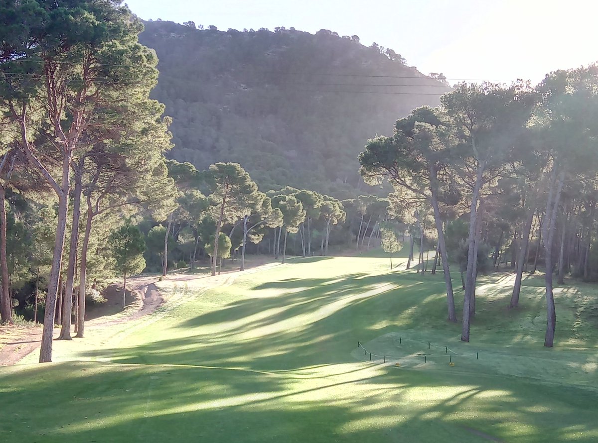 GCSSmaint's tweet photo. Love the mornings at work @GolfSonServera #keepitgreen #mallorcagolf https://t.co/B2jNAeYzYY