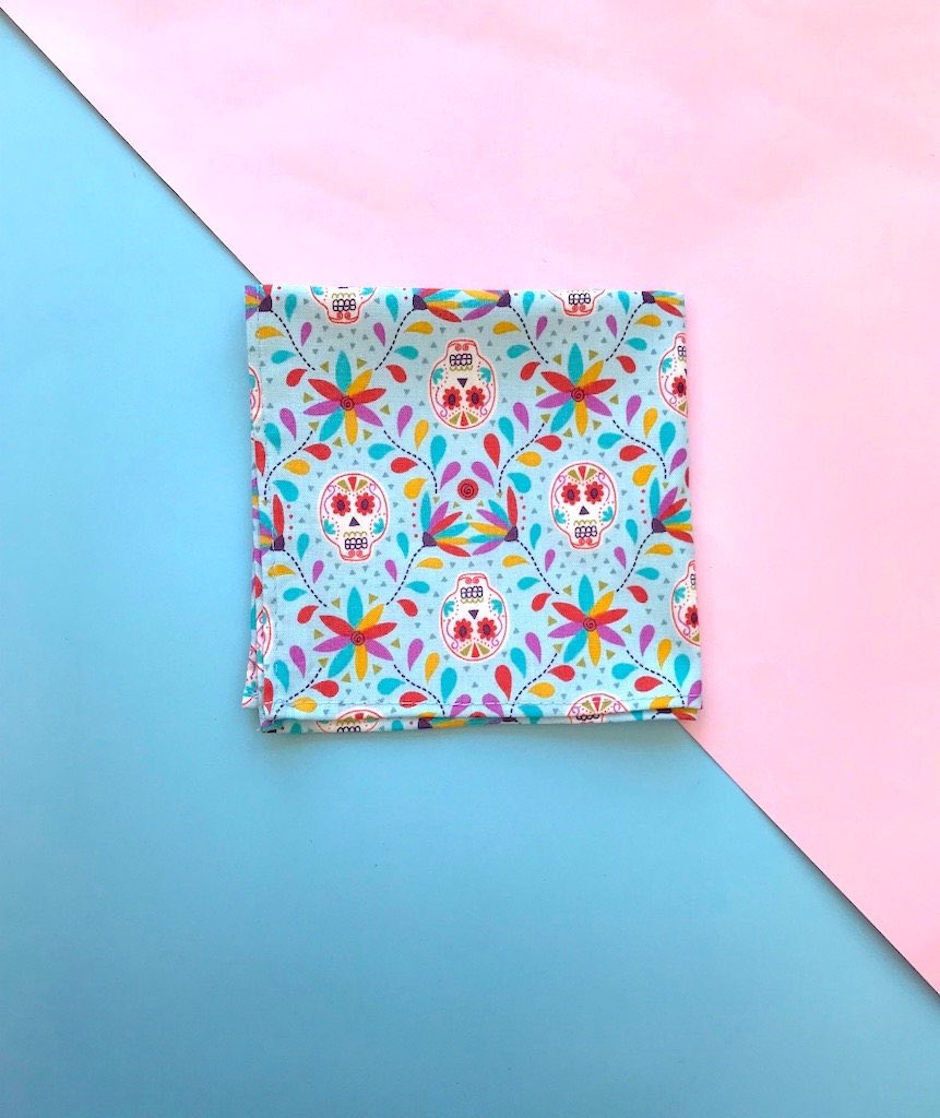 DickBeau1's tweet photo. Excited to share the latest addition to my #etsy shop: Blue Sugar Skull Pocket square  https://t.co/l7Lyfg5zx4 https://t.co/ceRqPCzmGE