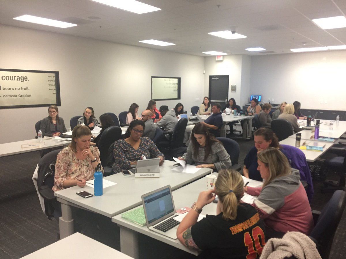 LeadNV_EDU's tweet photo. The capstone process begins for @LeadNV_EDU Cohort 3A with @ZhanOkudaLim @ThePEFtoday
#cagebusting https://t.co/bDeMfEhJAY