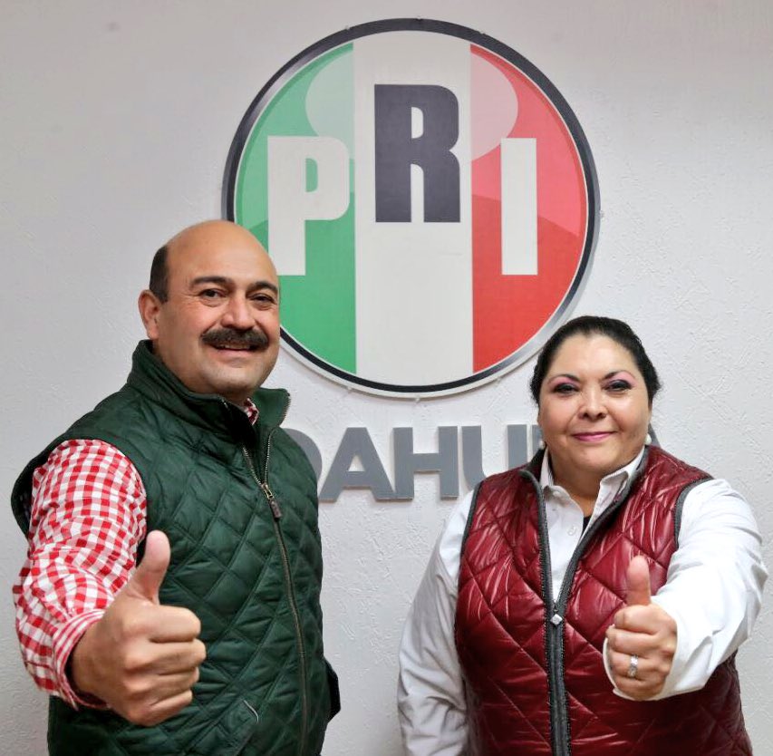 EnriqueOchoaR's tweet photo. Mis felicitaciones para la nueva dirigencia de @PRICoahuila, @rigofuentes y @marthaloeraa. En unidad y con inclusión trabajaremos a favor de todas las familias coahuilenses. 

#SomosPRI https://t.co/YNLMAugar5