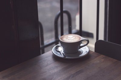 belstadcoffee's tweet photo. Photo By Matt Hoffman | Unsplash 
 #coffeescrub #coffeeroaster #coffeebar #coffee_inst #coffeeshopcorners https://t.co/y8CydFBm2R