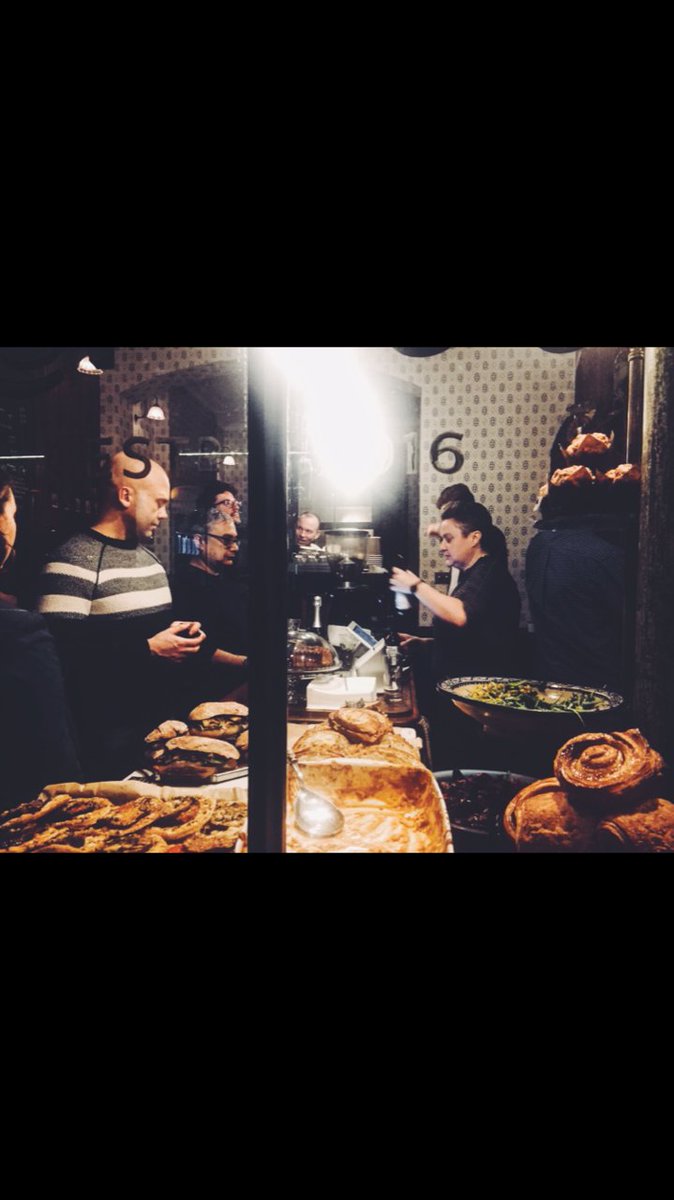 joinclubsoda's tweet photo. Really great turnout for the launch night of our monthly @QWB_LDN #popupbar at the beautiful #SyrupofSoot. #mindfuldrinking #clubsoda #dryjanuary https://t.co/PW44czxHAY