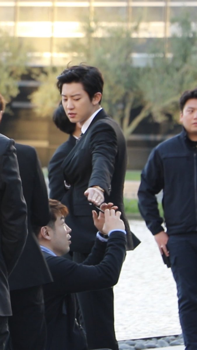 rispuddingen's tweet photo. พี่ยงมินแกก็เอามาอัพด้วยนะ โลกจะต้องได้รับรู้ความซนของปาร์คชานยอล 55555555 https://t.co/ovPpCD5OV9
