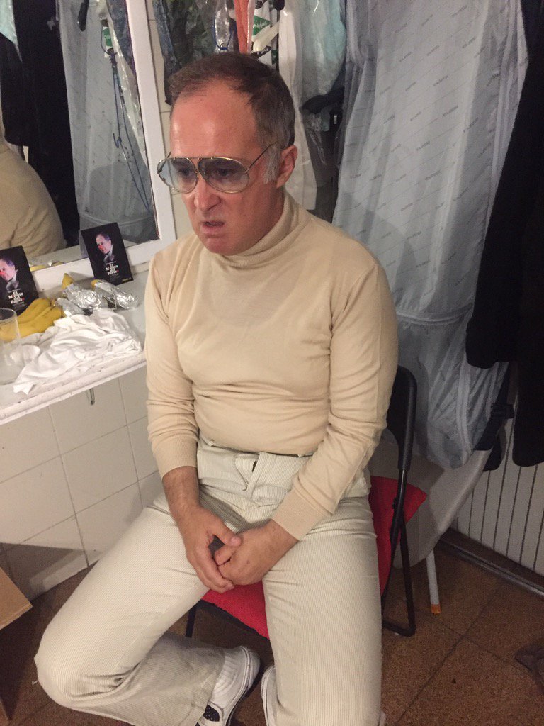 Otra vez al <a href="/teatrobarrio/">Teatro del Barrio</a> ?
Que está pasando?