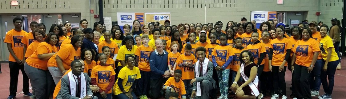 UWTriangle's tweet photo. Wow! Thank you to all of the volunteers and sponsors who made #MLKDayTriangle truly a day of impact. Click the link for details. https://t.co/vmRSn5BNdL
#Uniting4Good #VolunteersRock
@principal @NCCU @SaintMarysNC @BCBSNC @RTI_Intl @Rotary @dukedara @durhamtech @FSA_OC https://t.co/kuy7kmj6mN