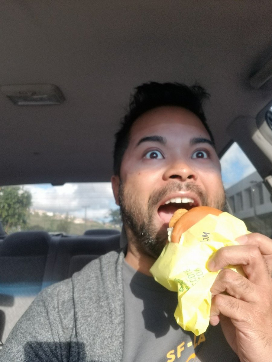 AsianGeekSquad's tweet photo. 2018-Jan-01 - I'll eat better.
2018-Jan-16 - Eating McDonald's drive thru after work. ๐๐คฃ
That lasted 2 weeks. #NewYearResolutionFAIL https://t.co/Sa3t9PMWa7