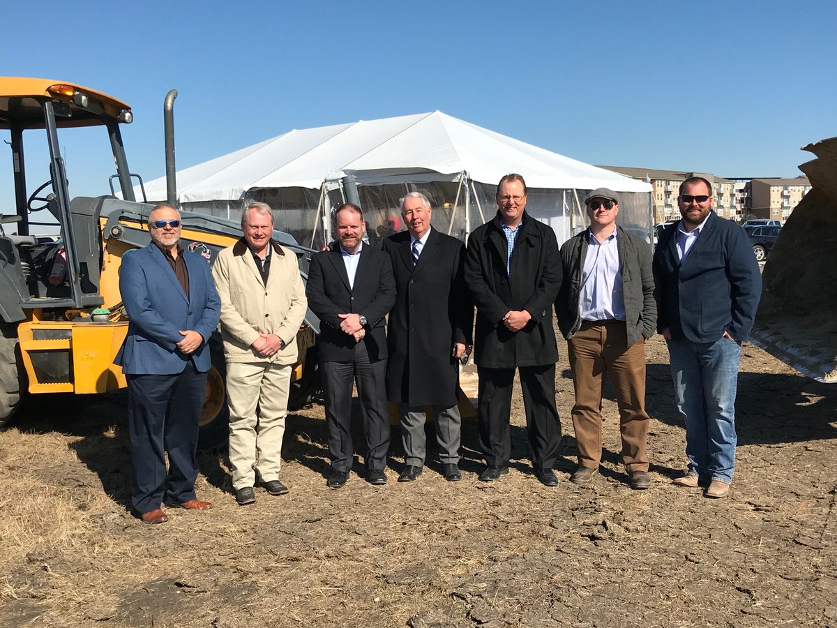 rogersobrien's tweet image. What a perfect day for the Independent Bank HQ groundbreaking at Craig Ranch. The RO team breaks ground tomorrow on this 6-story, 160,000 SF office building in McKinney, TX. #RObuilt