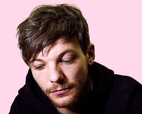 Louis Tomlinson on Twitter: &quot;#iHeartAwards #bestsolobreakout #LouisTomlinson…