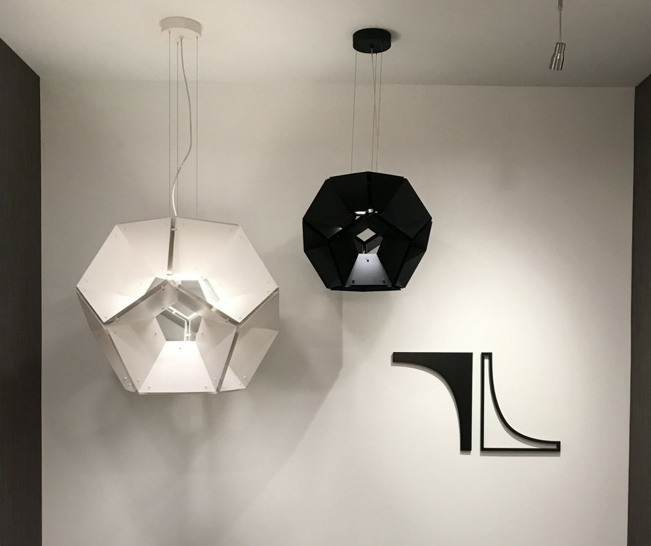 techlighting's tweet image. Geometry meets art. With its pentagonal cube design, the Hex Suspension streams #LED light through its honeycomb shape to create a visual sense of organic depth. See it this week at #Lightovation TM-4075 or explore here: bit.ly/TechHex