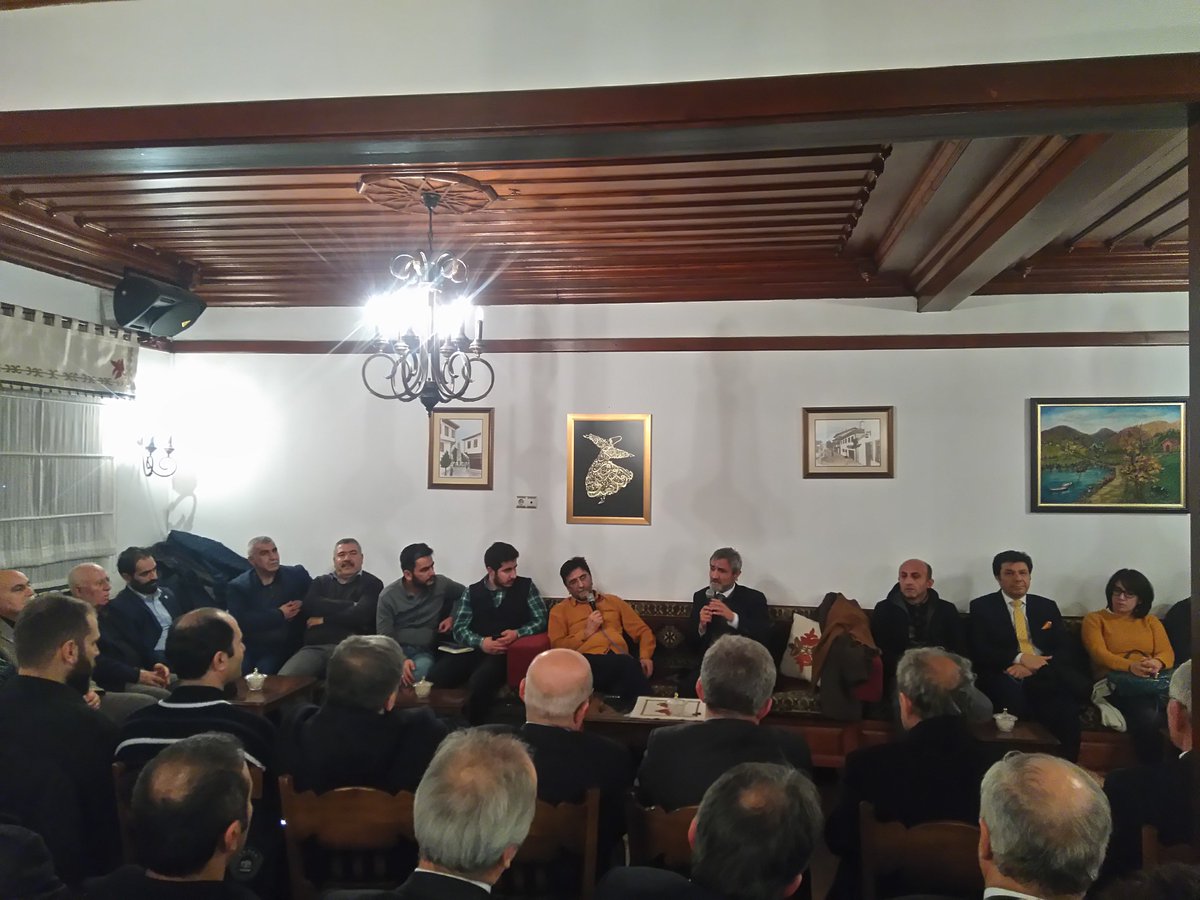 Selçuklu Sohbetleri'nin bu haftaki konuğu Gazeteci Yazar Nihat Genç oldu.

Katılımlarından dolayı konuşmacımıza ve Selçuklu Vakfı'nın siz değerli dostlarına teşekkür ederiz...

selcukluvakfi.org.tr
#SelçukluVakfı #SelçukluSohbetleri
#NihatGenç