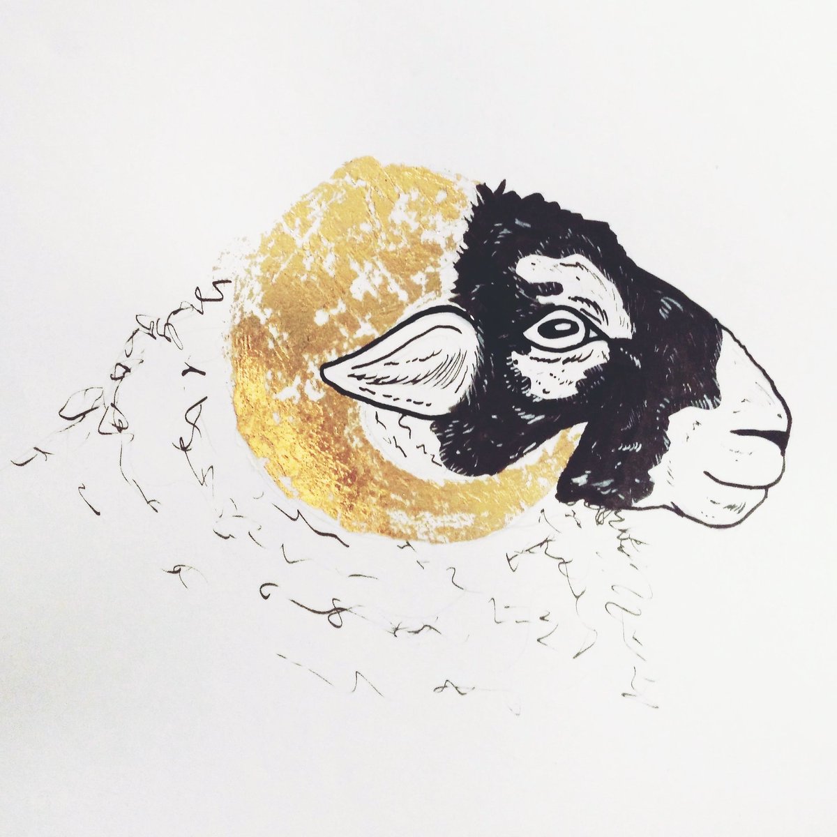 Testing how to do bronze foil printing today! I'm in love, look how shiny it is 😍🐑 #printingprocess #bronzefoil #foilprint #bronze #inksketch #dippen #sketch #illustration #winsorandnewton #printmaker #printroom #printmaking #indianink #sheep #Sheep365 #farm #HandmadeHour